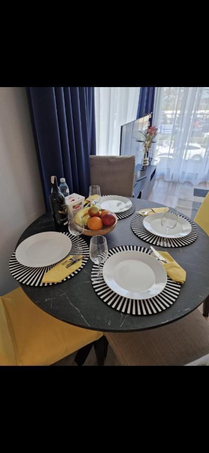 Sunny Apartment Balticus Promenada Gwiazd 14 Z Parkingiem 米兹多洛杰 外观 照片